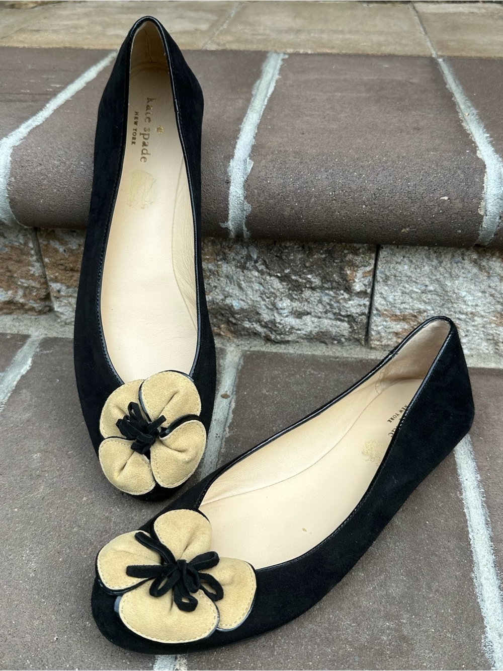 Kate Spade Black Suede Tan Floral Appliqué Slip On Ballet Flats Size 9.5